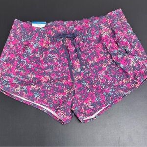 Columbia Women's Shorts. Size small, 3 inch inseam. NWT